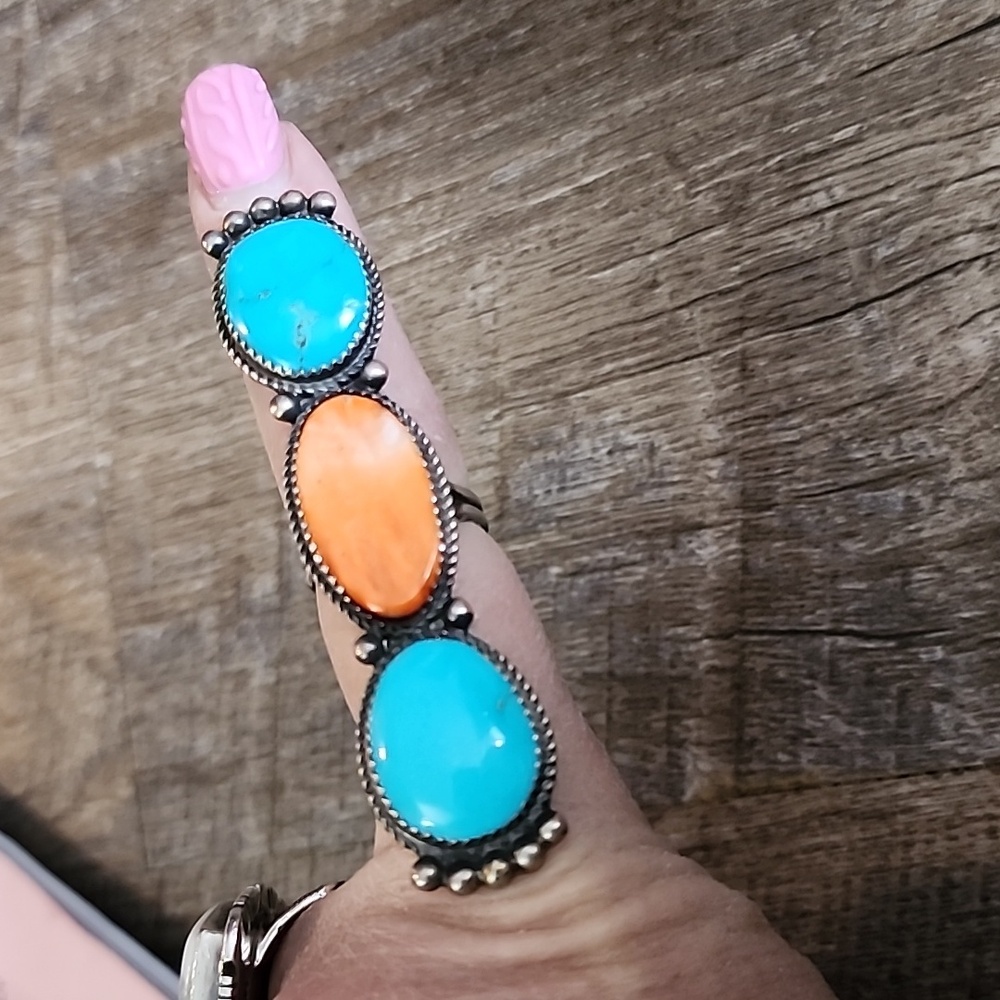Signed turquoise and spiny oyster ring
